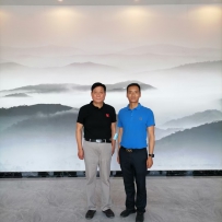 惠来宗亲、久成宗亲、岳玉顶秘书长青檀寺岳飞养眼楼拜谒民族英雄岳飞